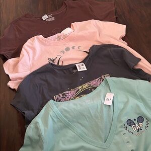 NWT Womens  XXL Graphic T-Shirts